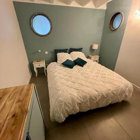 Maison Du Petit Planty, *